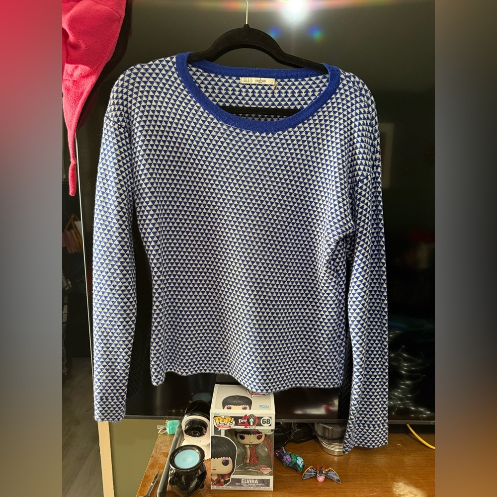 Chic Blue and White Women's Crew Neck Sweater